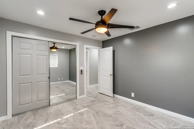 $2,595 | 406 Sea Willow Drive, Marion, TX 78124