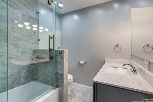 $2,595 | 406 Sea Willow Drive, Marion, TX 78124