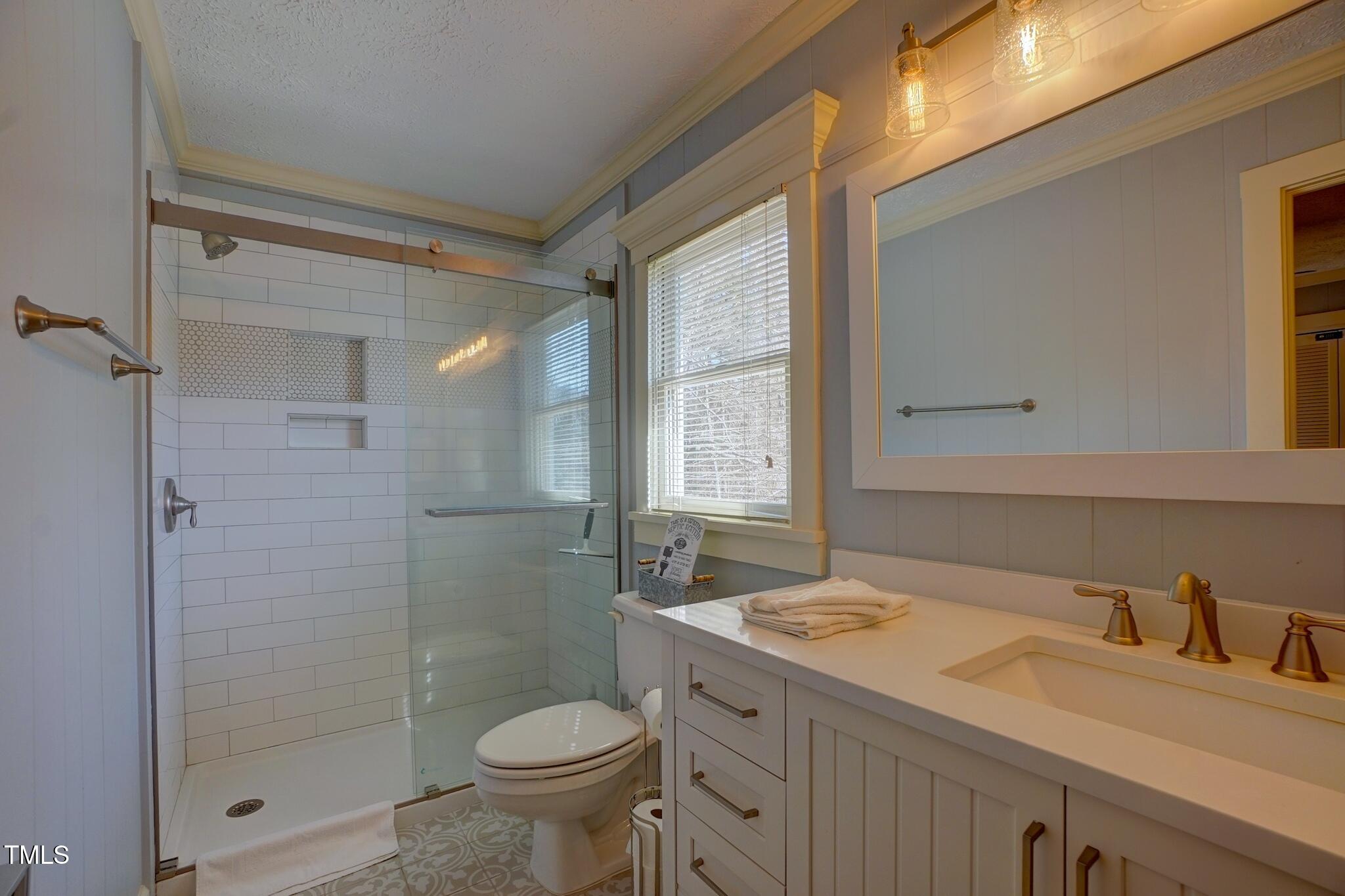 391 Roy Carver Road Semora, NC 27343 - Photo 20 of 40 bath master
