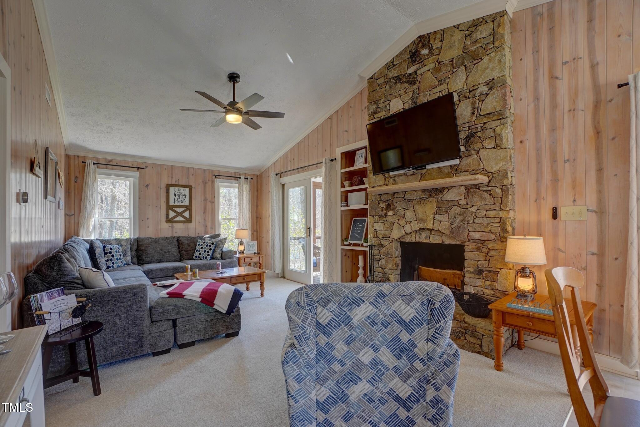 391 Roy Carver Road Semora, NC 27343 - Photo 28 of 40 FP and living