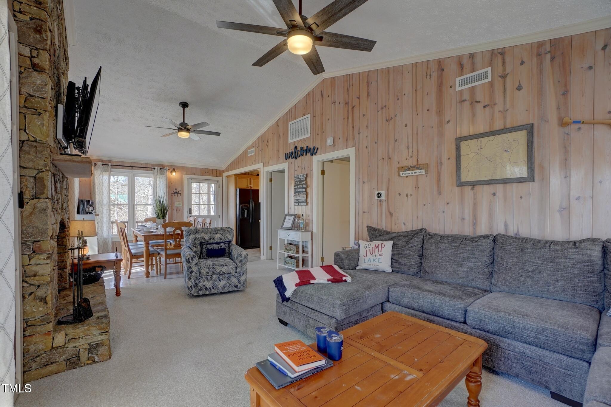 391 Roy Carver Road Semora, NC 27343 - Photo 34 of 40 living area