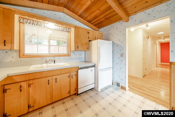 1453 Doaks Ferry Road Northwest Salem, OR 97304 - Photo 14 of 42