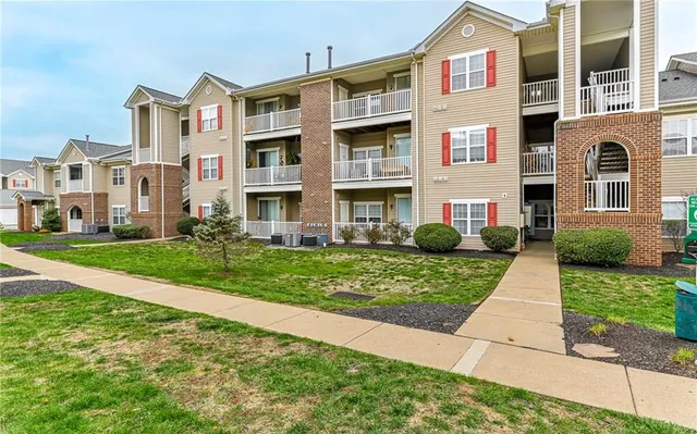 $239,000 | 1012 Stockton Ridge, Cranberry Township, PA 16066