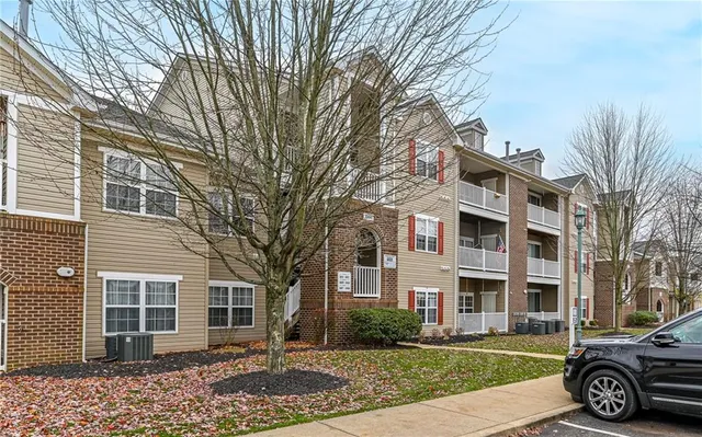 $239,000 | 1012 Stockton Ridge, Cranberry Township, PA 16066