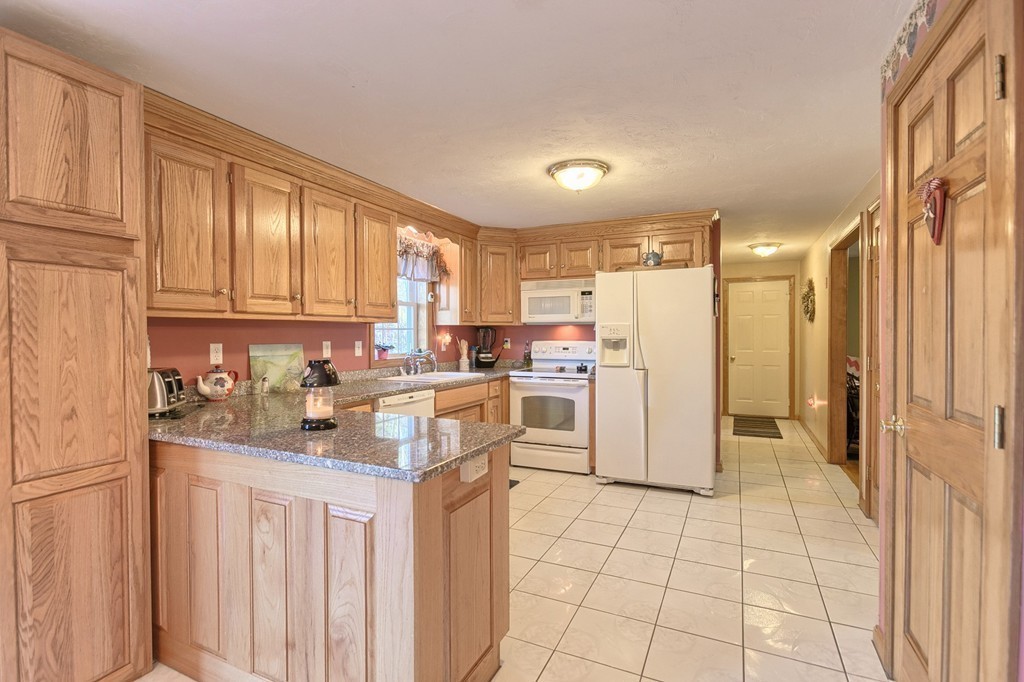 14 Whitmanville Road Westminster, MA 01473 - Photo 3 of 26 Gallery Image 3