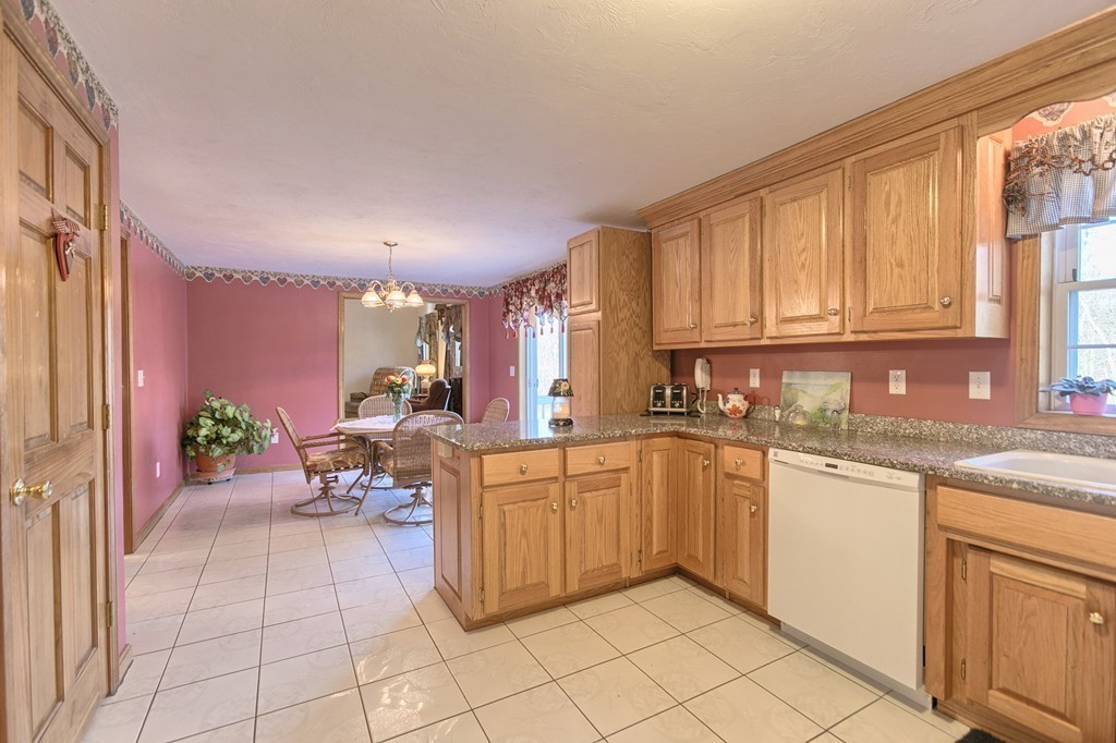 14 Whitmanville Road Westminster, MA 01473 - Photo 5 of 26 Gallery Image 5