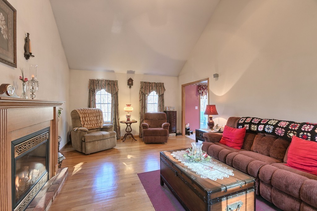 14 Whitmanville Road Westminster, MA 01473 - Photo 9 of 26 Gallery Image 9