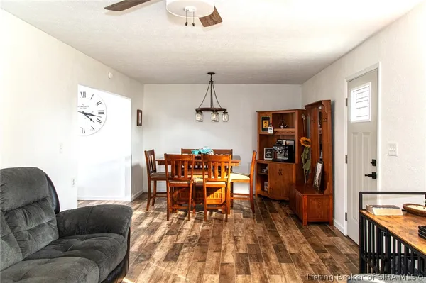 $259,900 | 407 Charlestown Memphis Road, Charlestown, IN 47111