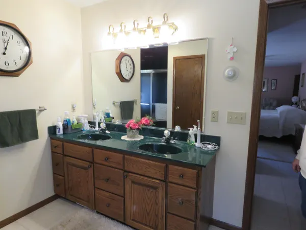 $699,000 | N8582 Pine Road, Beaver Dam, WI 53916