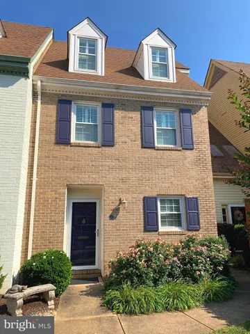 $2,500 | 1011 D Charles Street, Unit D, Fredericksburg, VA 22401