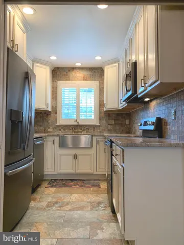 $2,500 | 1011 D Charles Street, Unit D, Fredericksburg, VA 22401