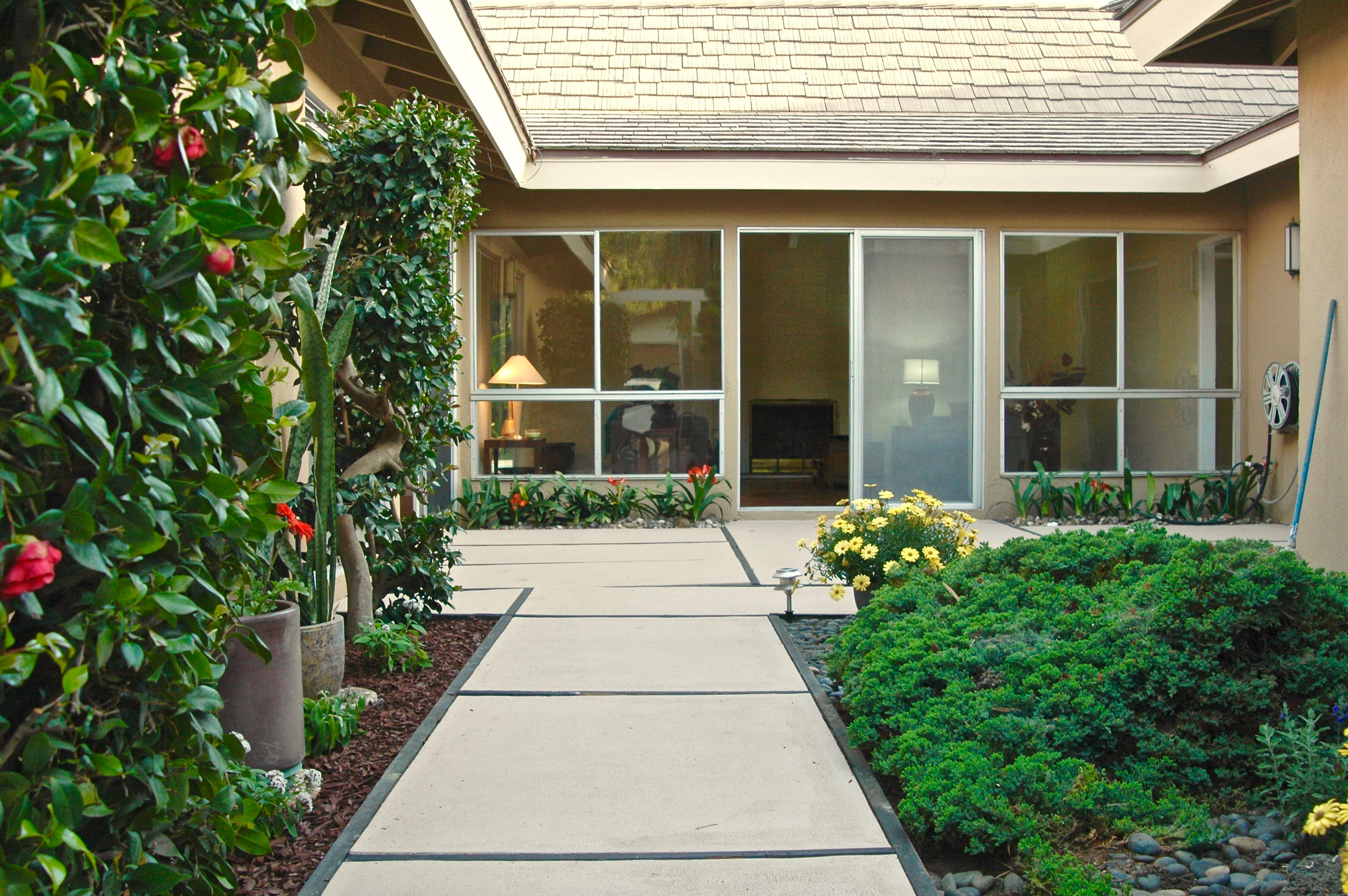 5441 Berkeley Road Santa Barbara, CA 93111 - Photo 7 of 23 DSC_2848