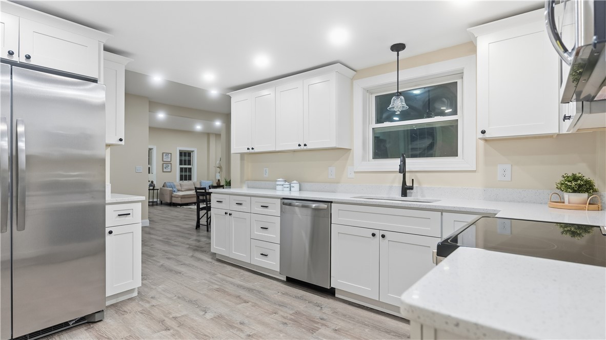 3200 Mendon Road Cumberland, RI 02864 - Photo 3 of 32