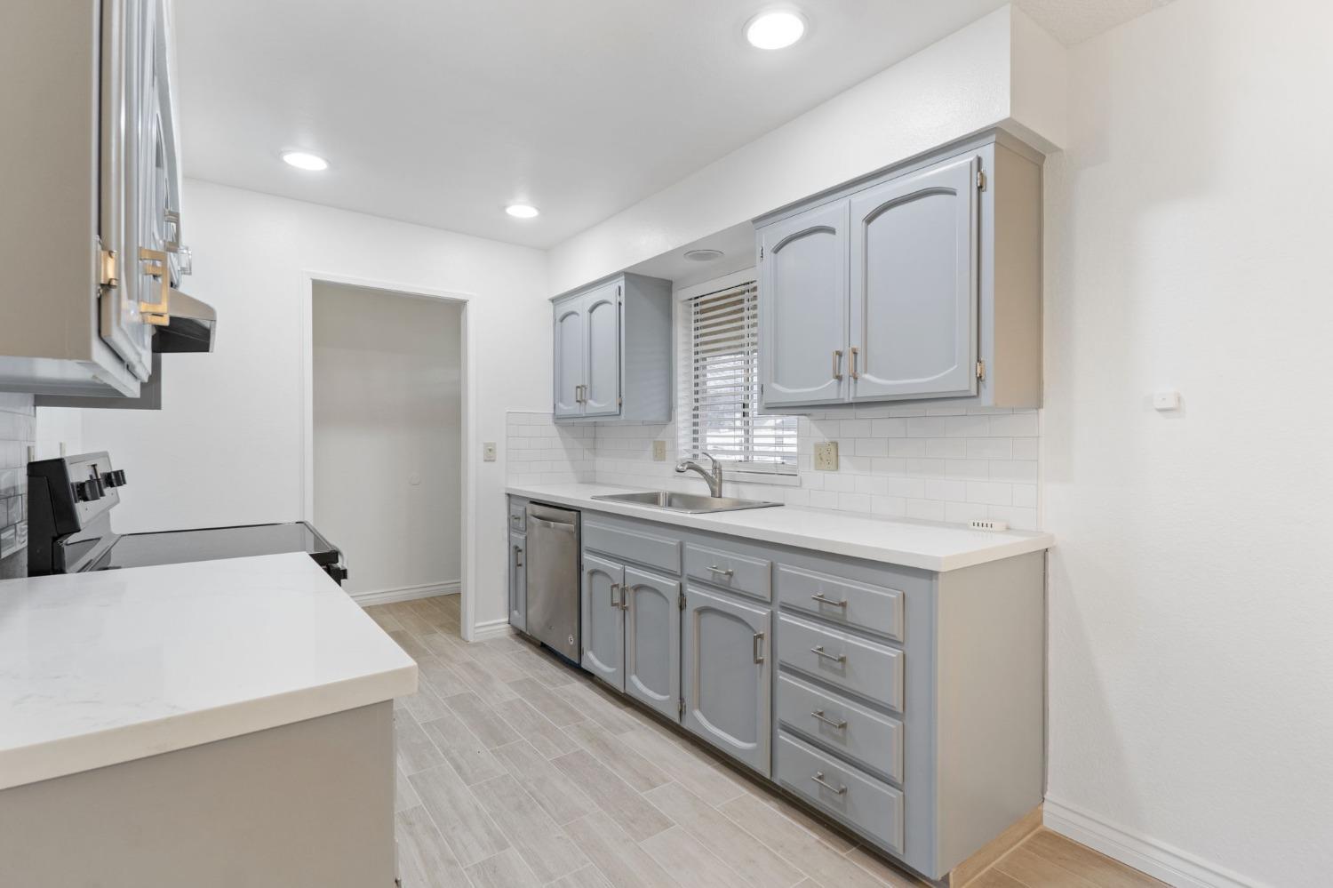 14418 Skyview Road Madera, CA 93636 - Photo 9 of 31 Gallery Image 9