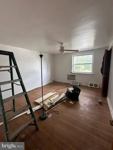 $170,000 | 2019 Delmar Drive, Folcroft, PA 19032