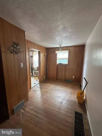 $170,000 | 2019 Delmar Drive, Folcroft, PA 19032