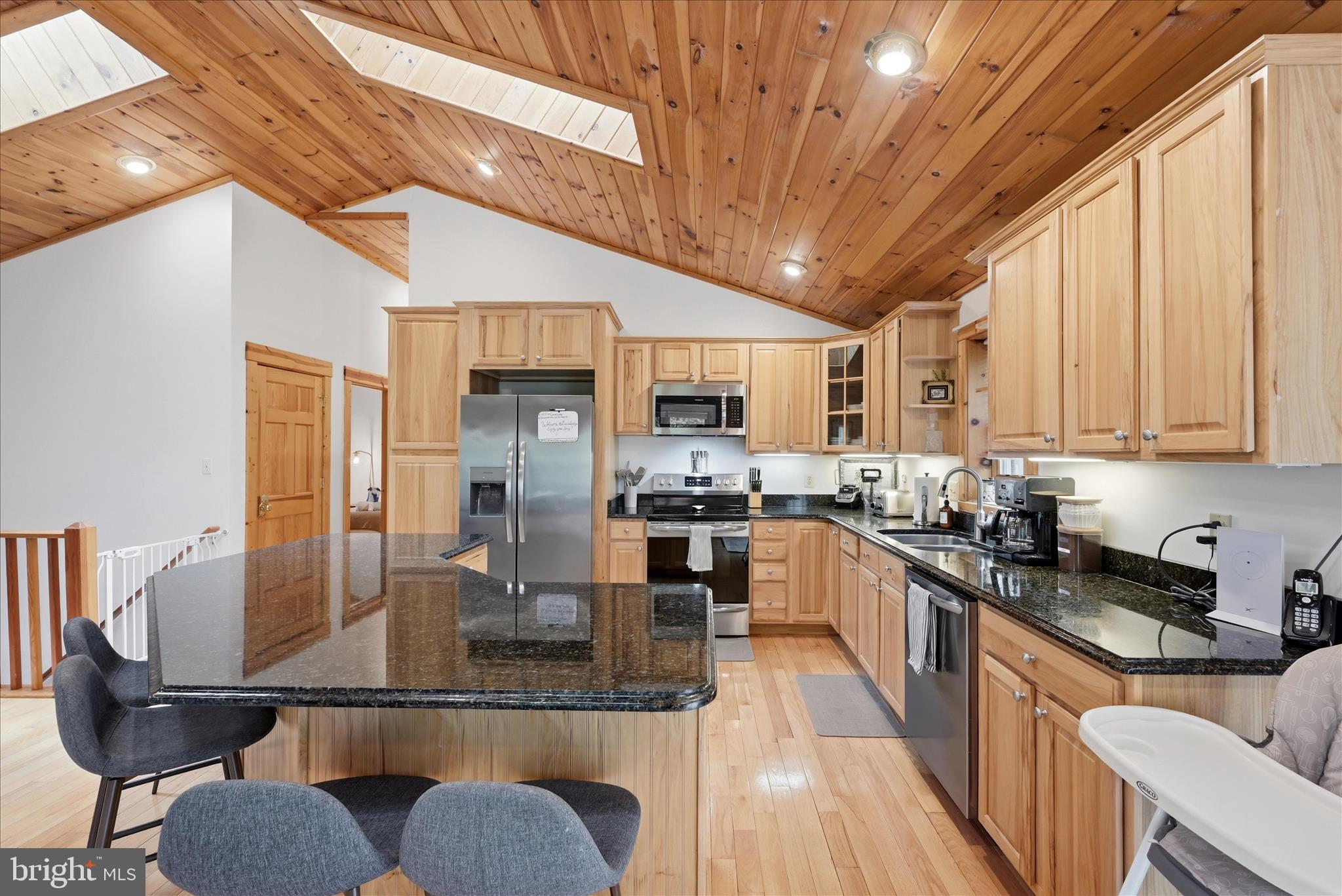 938 Fetchett Road Bentonville, VA 22610 - Photo 19 of 69 Kitchen