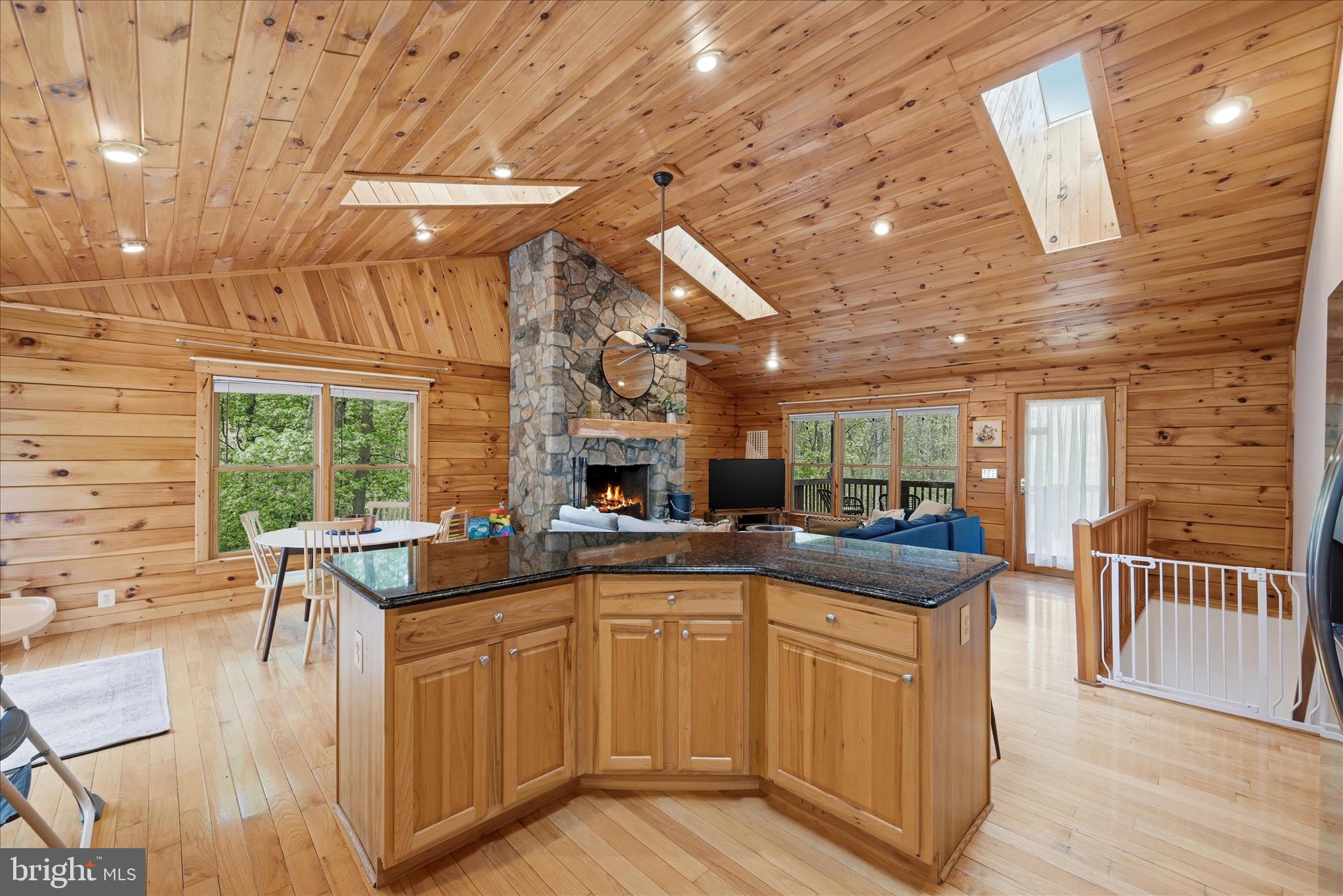 938 Fetchett Road Bentonville, VA 22610 - Photo 21 of 69 Kitchen