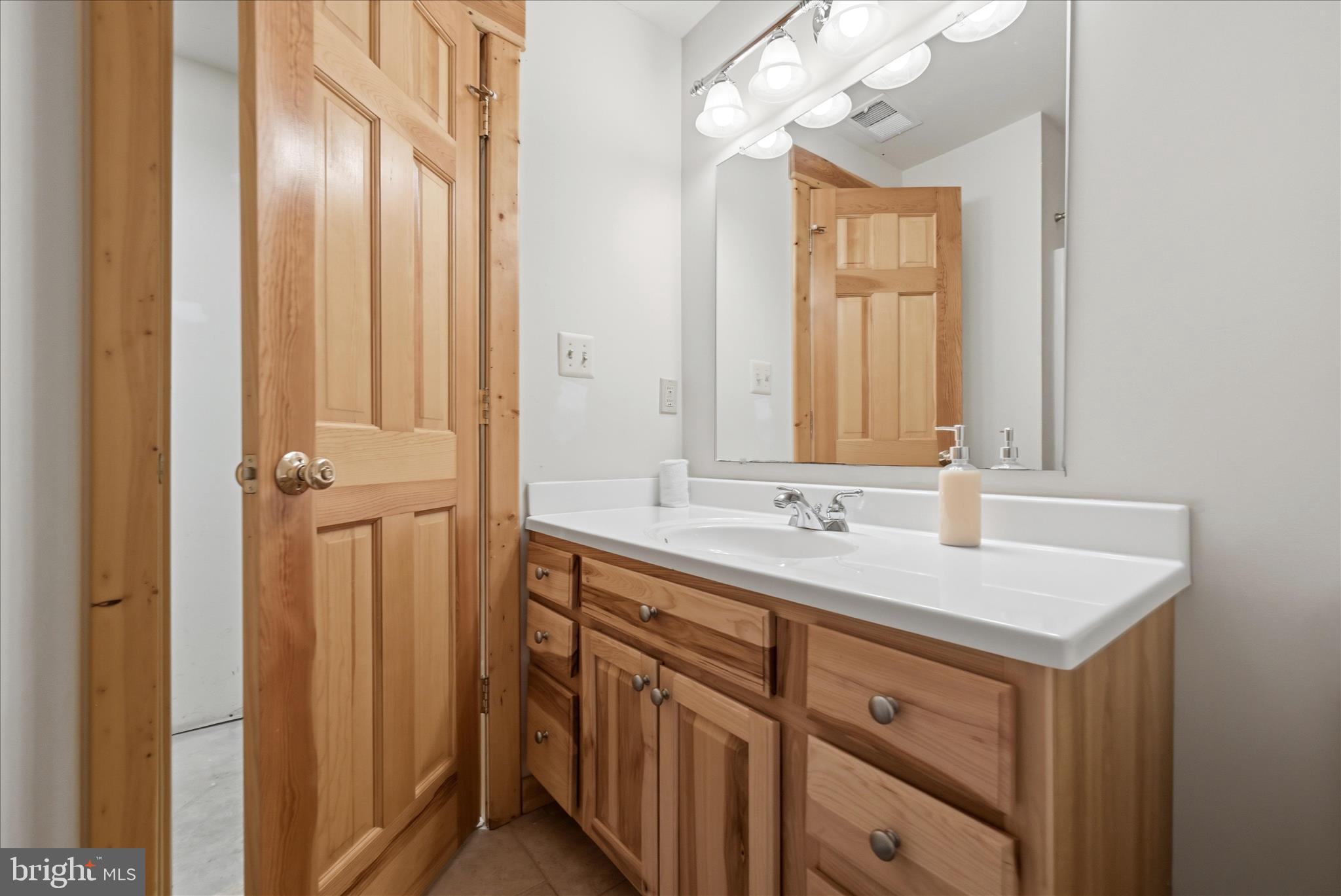 938 Fetchett Road Bentonville, VA 22610 - Photo 43 of 69 Basement Bathroom