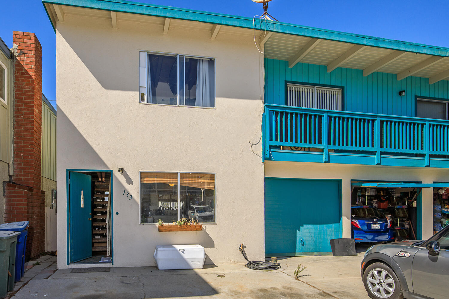 133 Burbank Avenue Oxnard, CA 93035 - Photo 23 of 40 a view of a porch with furniture