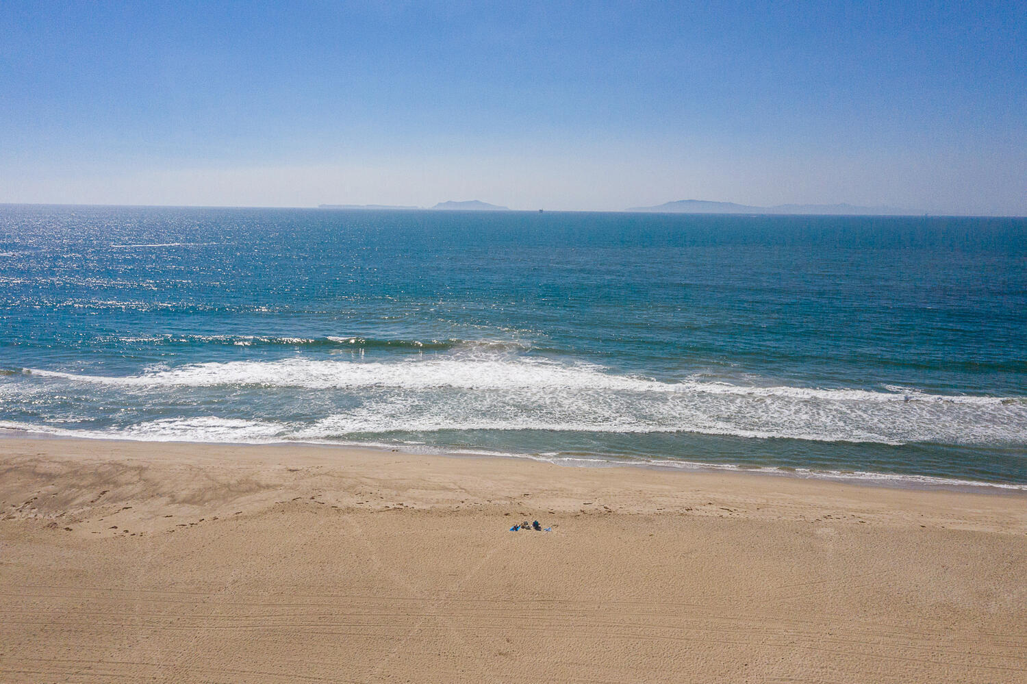 133 Burbank Avenue Oxnard, CA 93035 - Photo 39 of 40 a view of beach and ocean