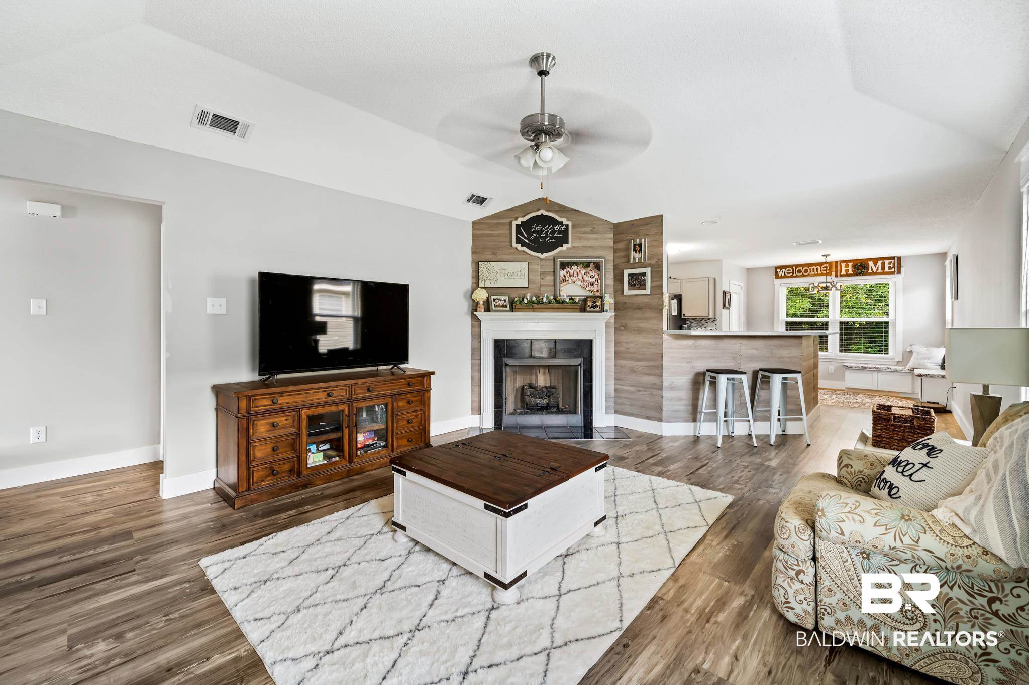 2176 Spring Grove West Mobile, AL 36695 - Photo 3 of 25