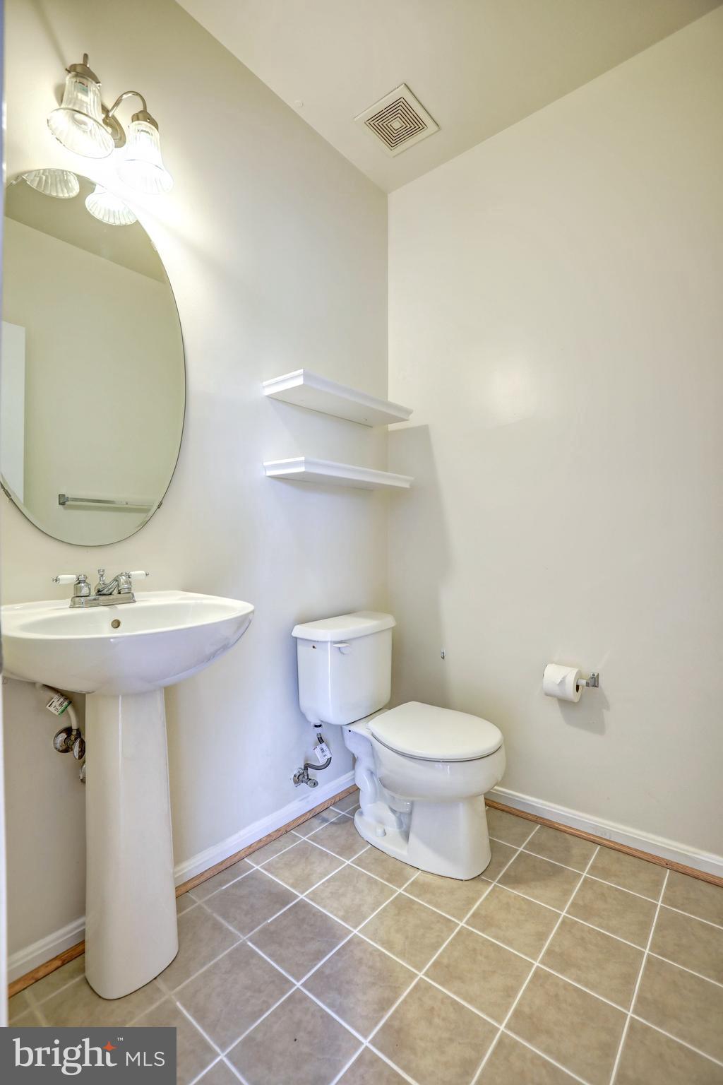 43074 Francis Square Chantilly, VA 20152 - Photo 11 of 23