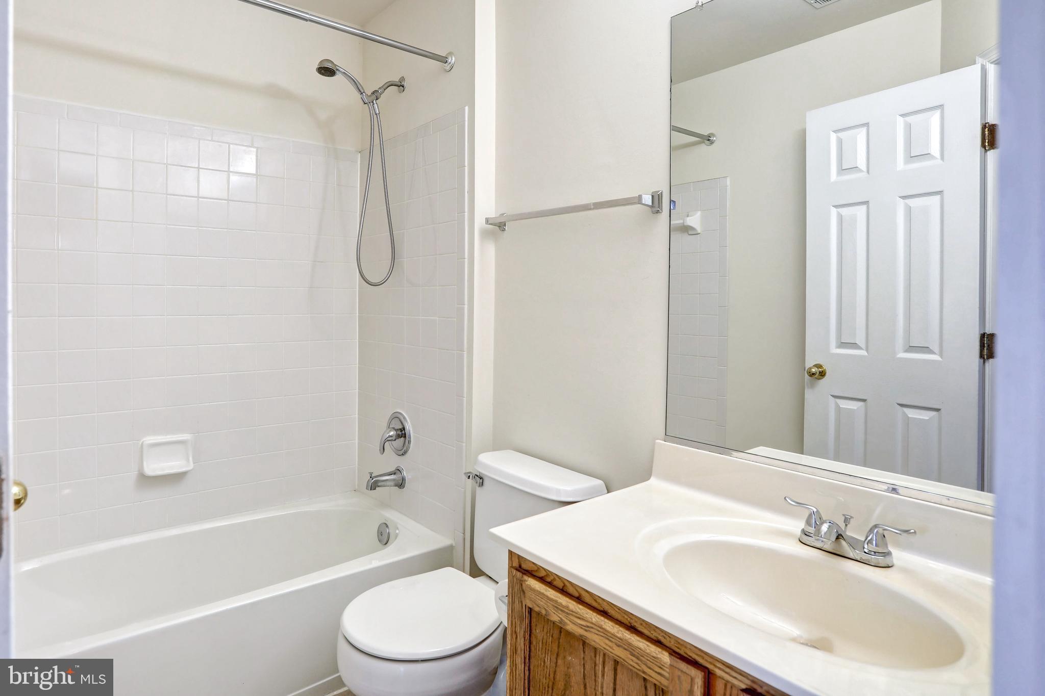 43074 Francis Square Chantilly, VA 20152 - Photo 18 of 23