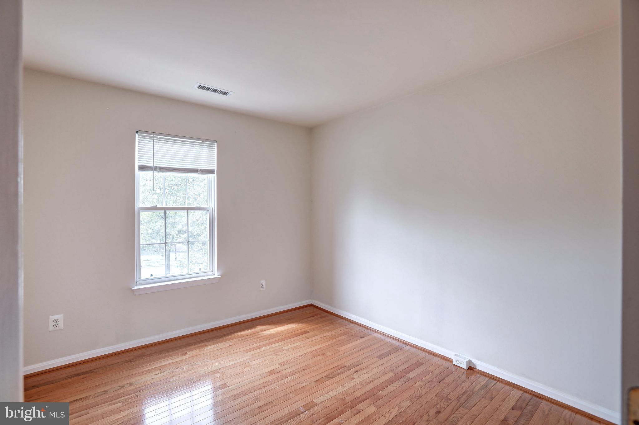 43074 Francis Square Chantilly, VA 20152 - Photo 19 of 23