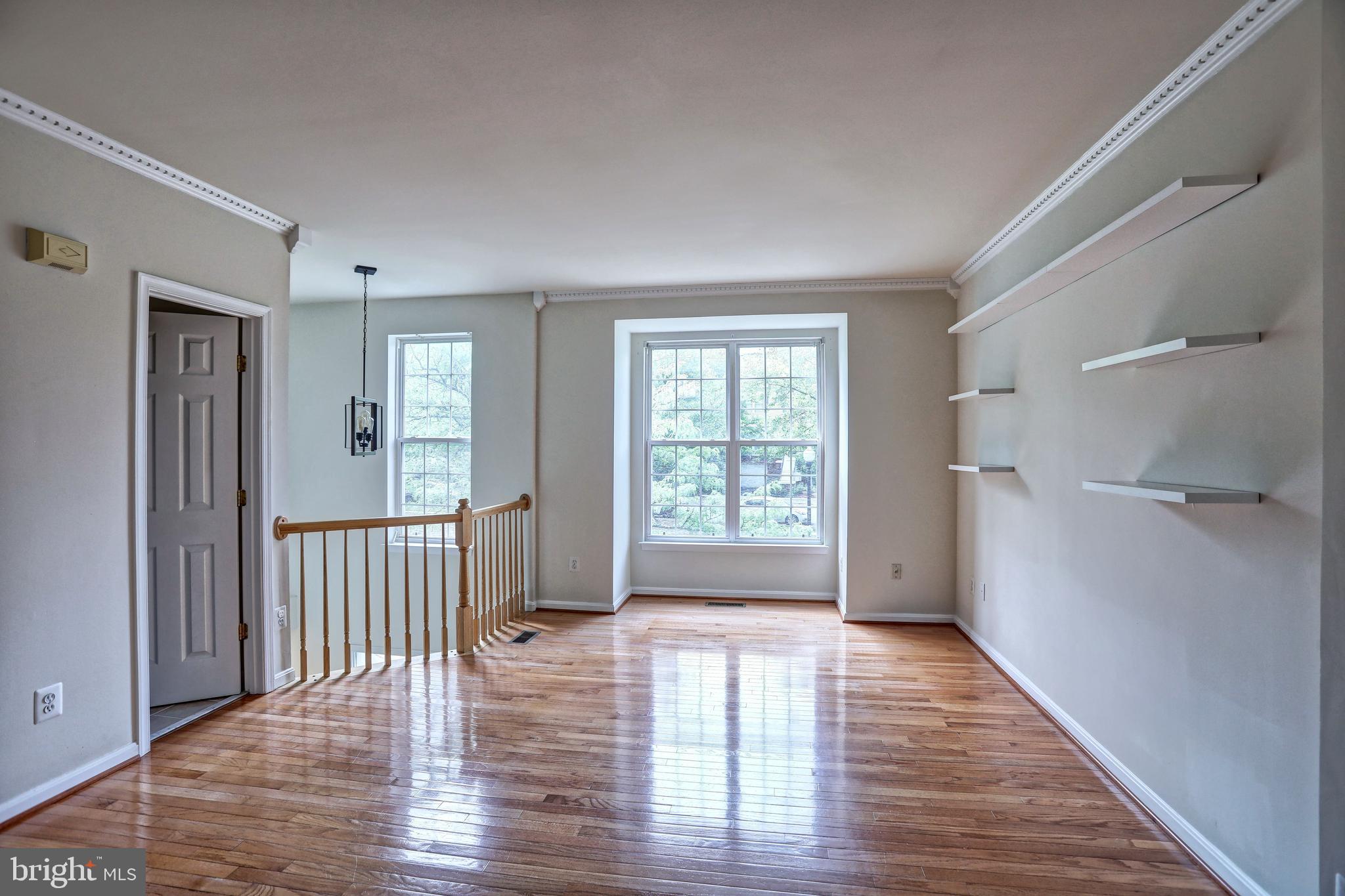 43074 Francis Square Chantilly, VA 20152 - Photo 8 of 23