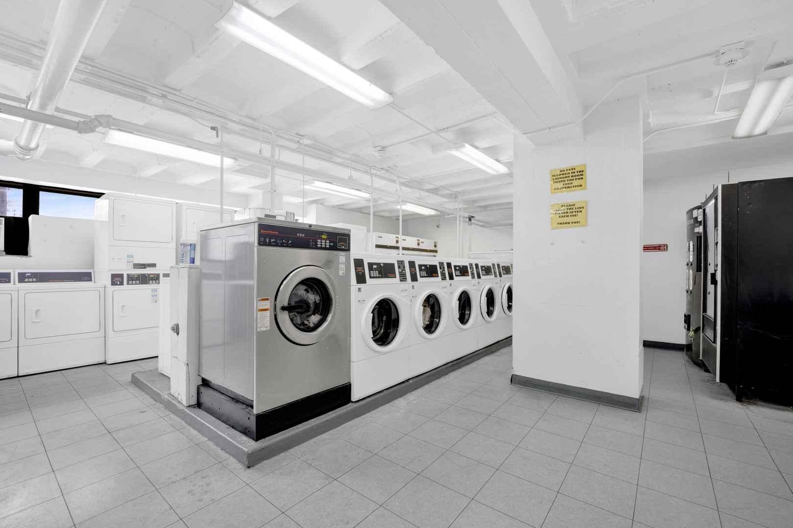 6030 North Sheridan Road, Unit 1307 Chicago, IL 60660 - Photo 15 of 16