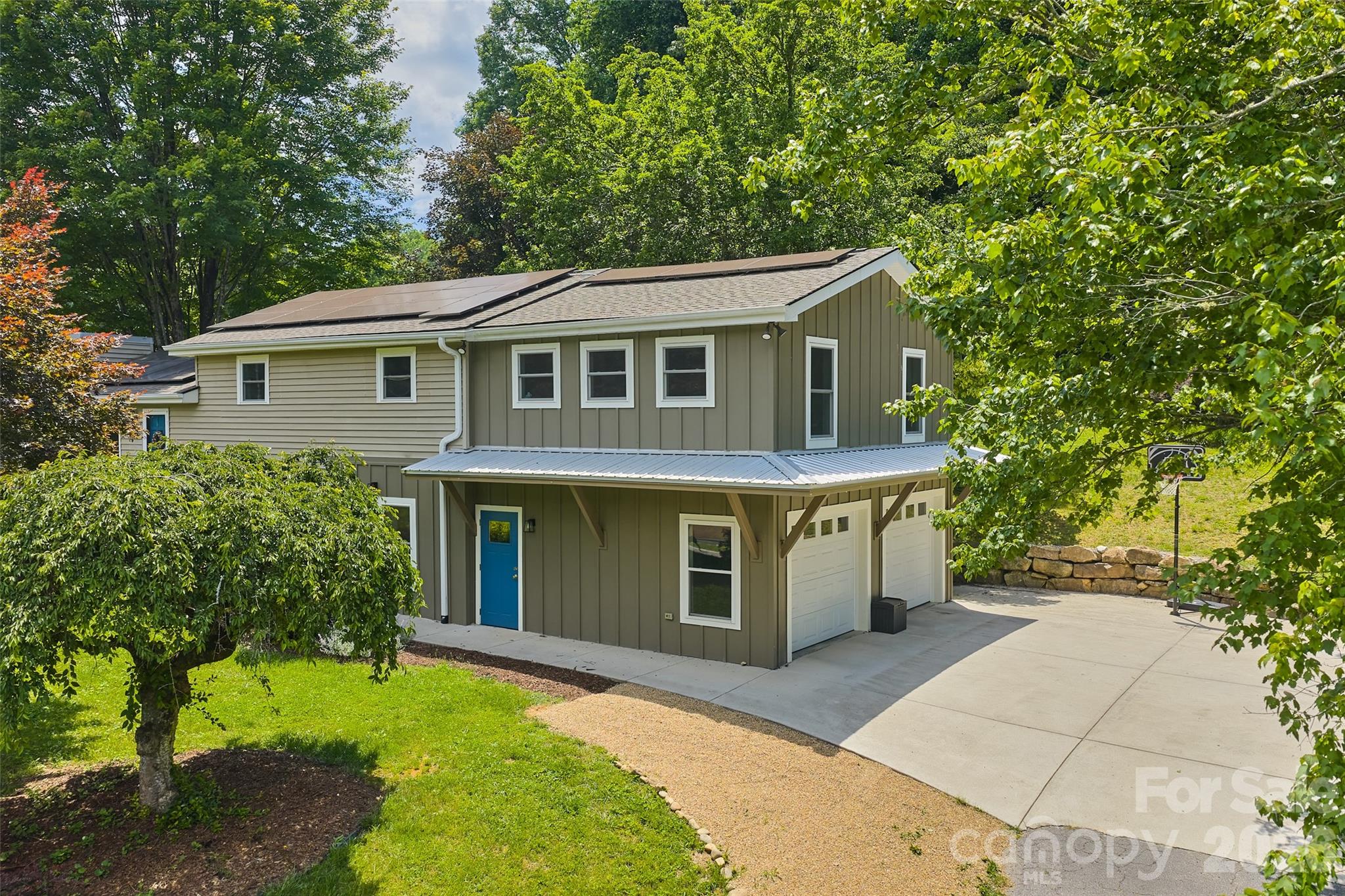1574 Cashiers Valley Road Brevard, NC 28712 - Photo 1 of 42