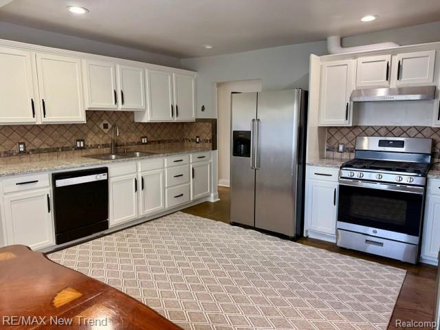 33503 Stocker Street Farmington Hills, MI 48335 - Photo 4 of 11