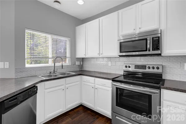 $433,000 | 9812 Rocky Ford Club Road, Charlotte, NC 28269