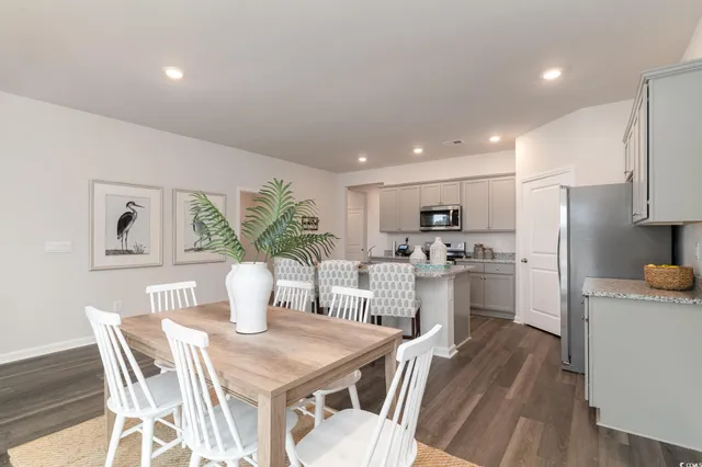 $329,770 | 853 Farmers Passage Loop, Loris, SC 29569