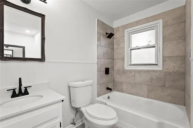 $269,900 | 1601 Northeast 62nd Terrace, Gladstone, MO 64118