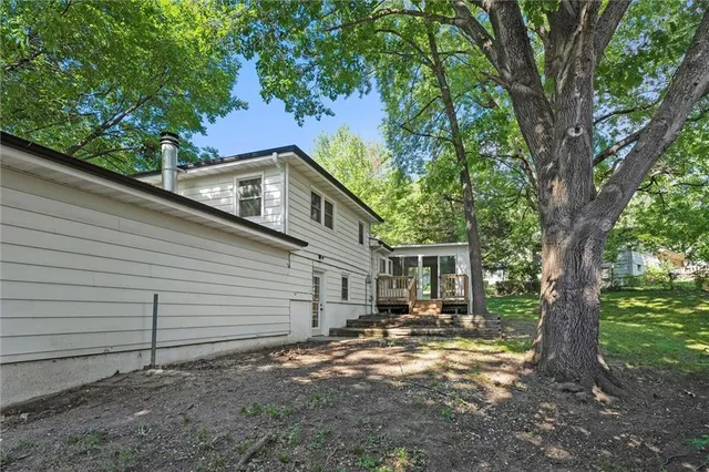 $269,900 | 1601 Northeast 62nd Terrace, Gladstone, MO 64118