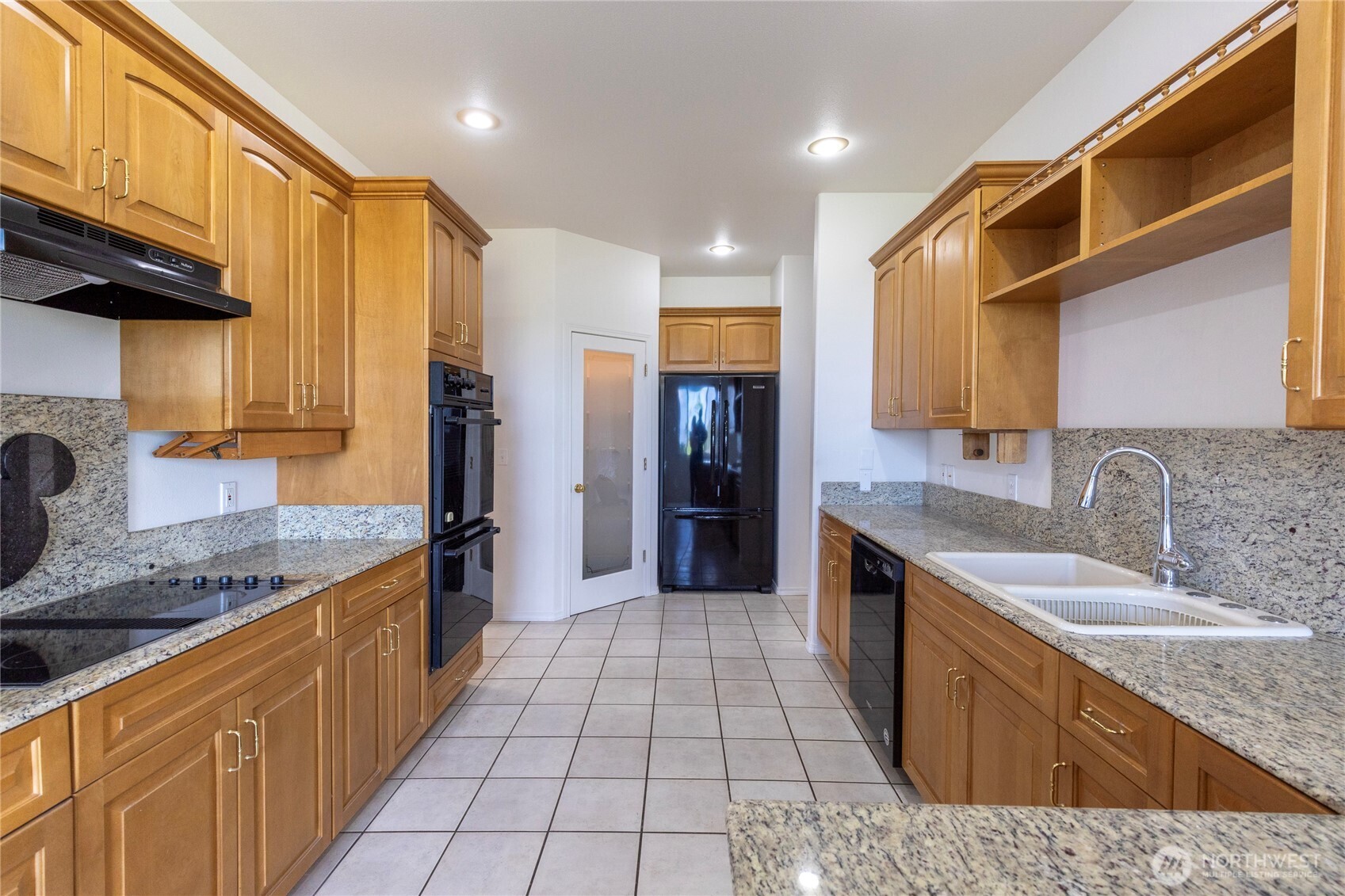 1093 Rue Jolie Wenatchee, WA 98801 - Photo 9 of 32 Gallery Image 9