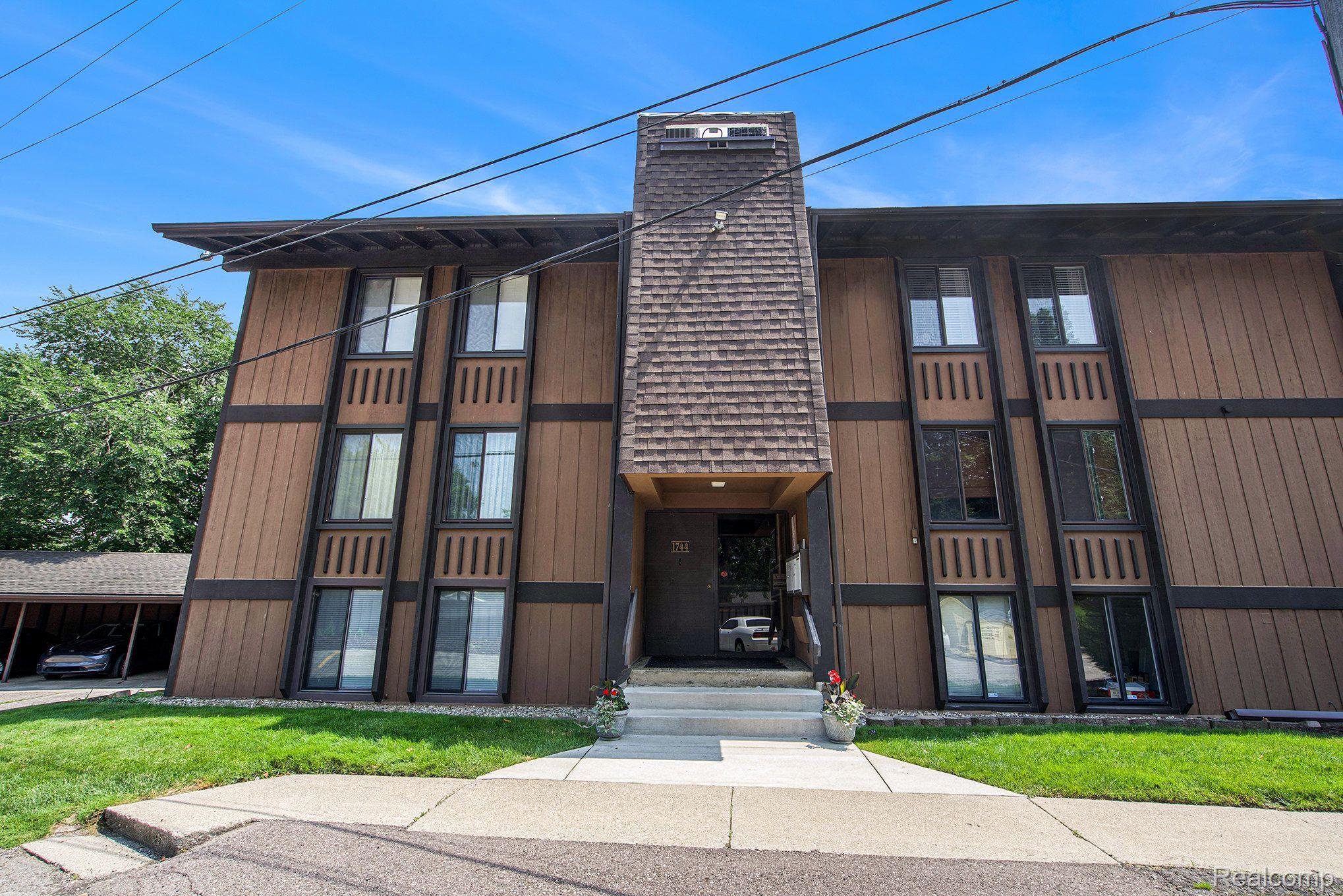 1744 Grove Road, Unit 101 Ypsilanti, MI 48198 - Photo 1 of 40 Gallery Image 1