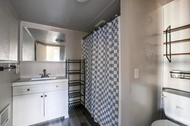 $269,999 | 220 Maple Avenue West, Hansen, ID 83334