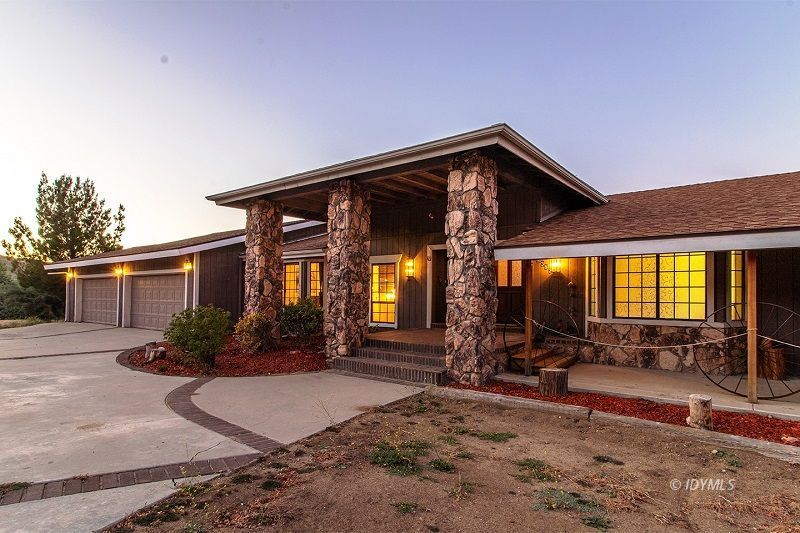 59382 Hop Patch Spring Road Mountain Center, CA 92561 - Photo 44 of 47 a view of a house with patio