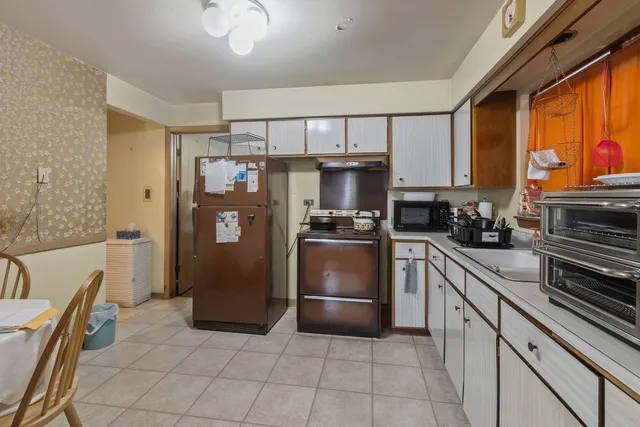 $319,000 | 11219 South King Drive, Chicago, IL 60628