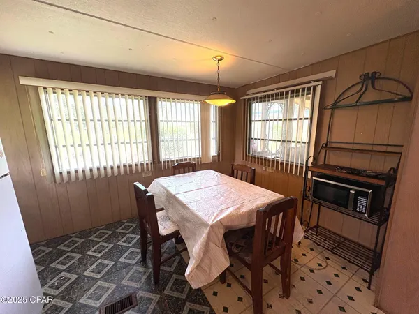 $89,900 | 1966 Lockey Avenue, Sneads, FL 32460