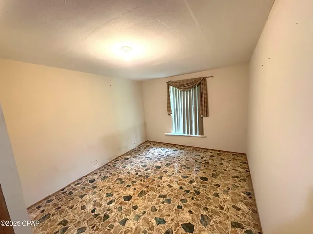 $89,900 | 1966 Lockey Avenue, Sneads, FL 32460