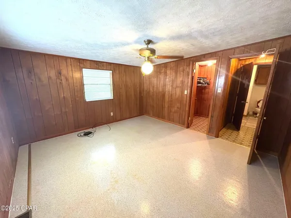 $89,900 | 1966 Lockey Avenue, Sneads, FL 32460