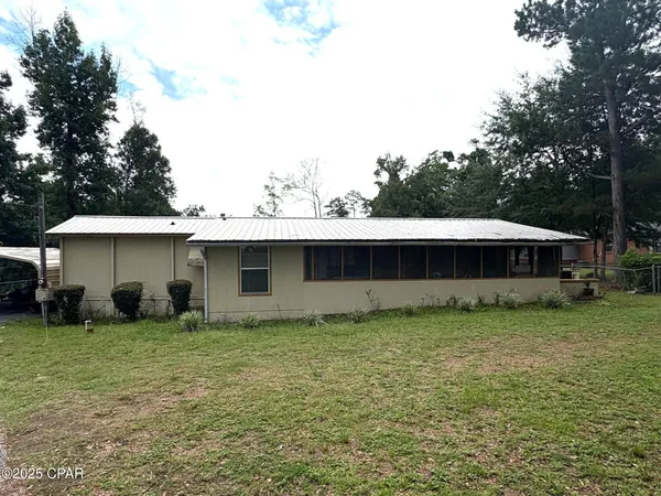 $89,900 | 1966 Lockey Avenue, Sneads, FL 32460