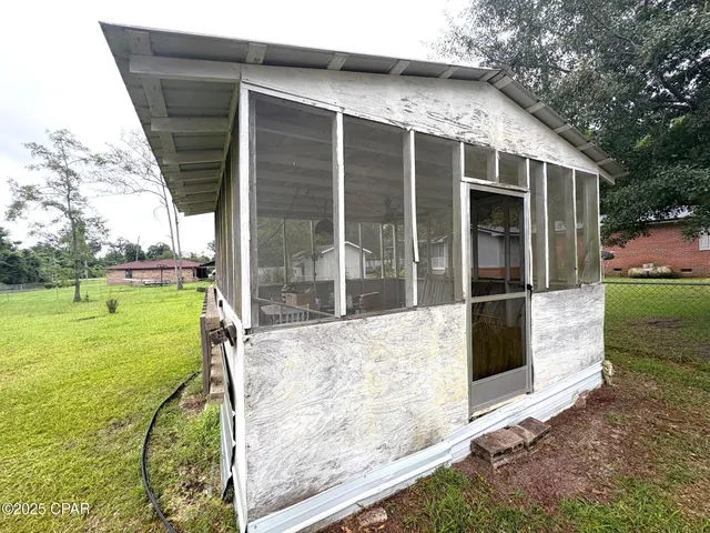 $89,900 | 1966 Lockey Avenue, Sneads, FL 32460