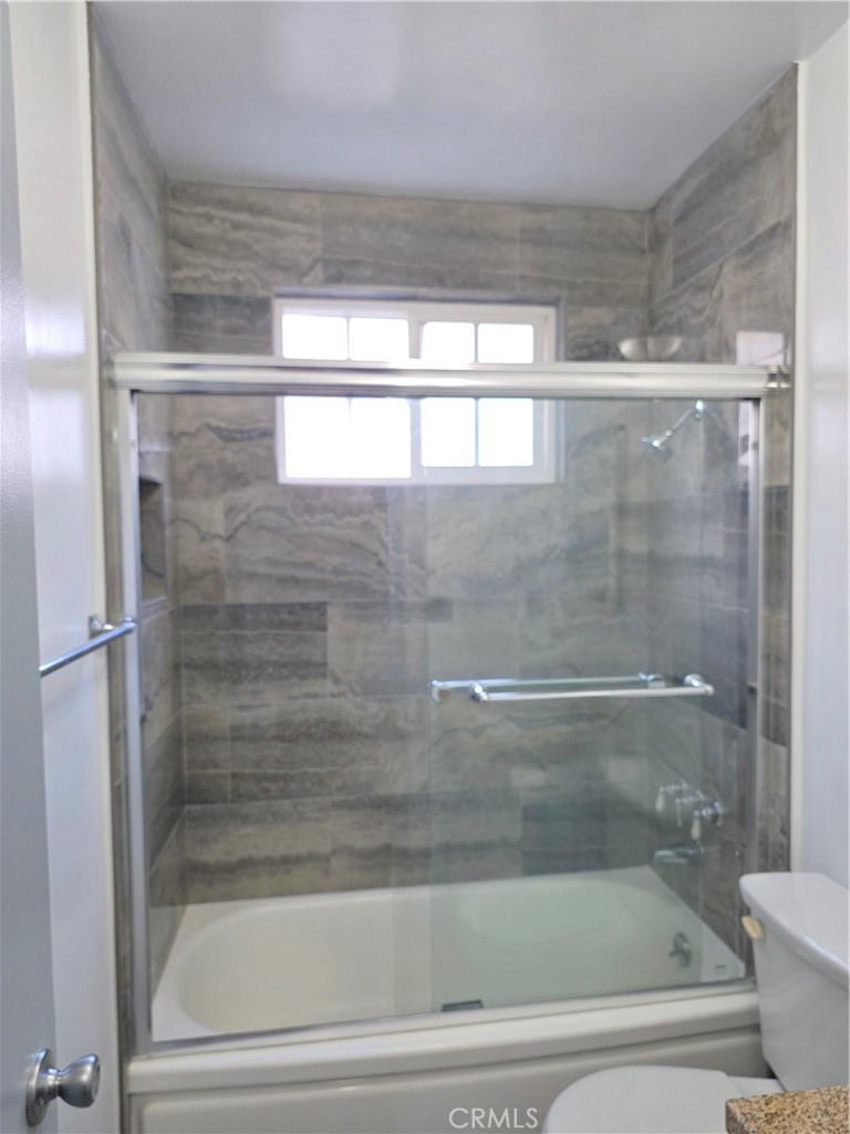 3136 Perlita Avenue, Unit 1 Atwater Village, CA 90039 - Photo 8 of 10 a bathroom with a shower