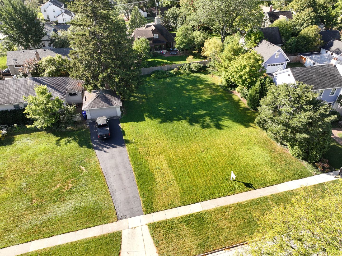 114 West Prairie Avenue Wheaton, IL 60187 - Photo 2 of 13 a view of an outdoor space and a lake view