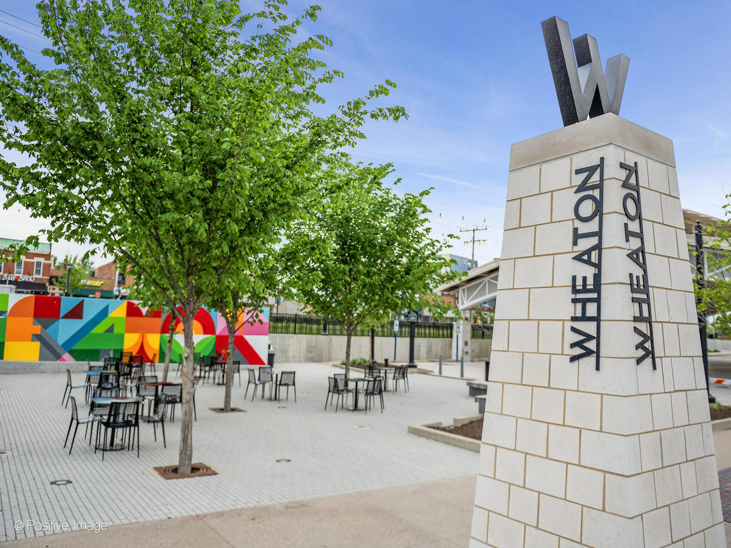 114 West Prairie Avenue Wheaton, IL 60187 - Photo 10 of 13 an outdoor space with seating